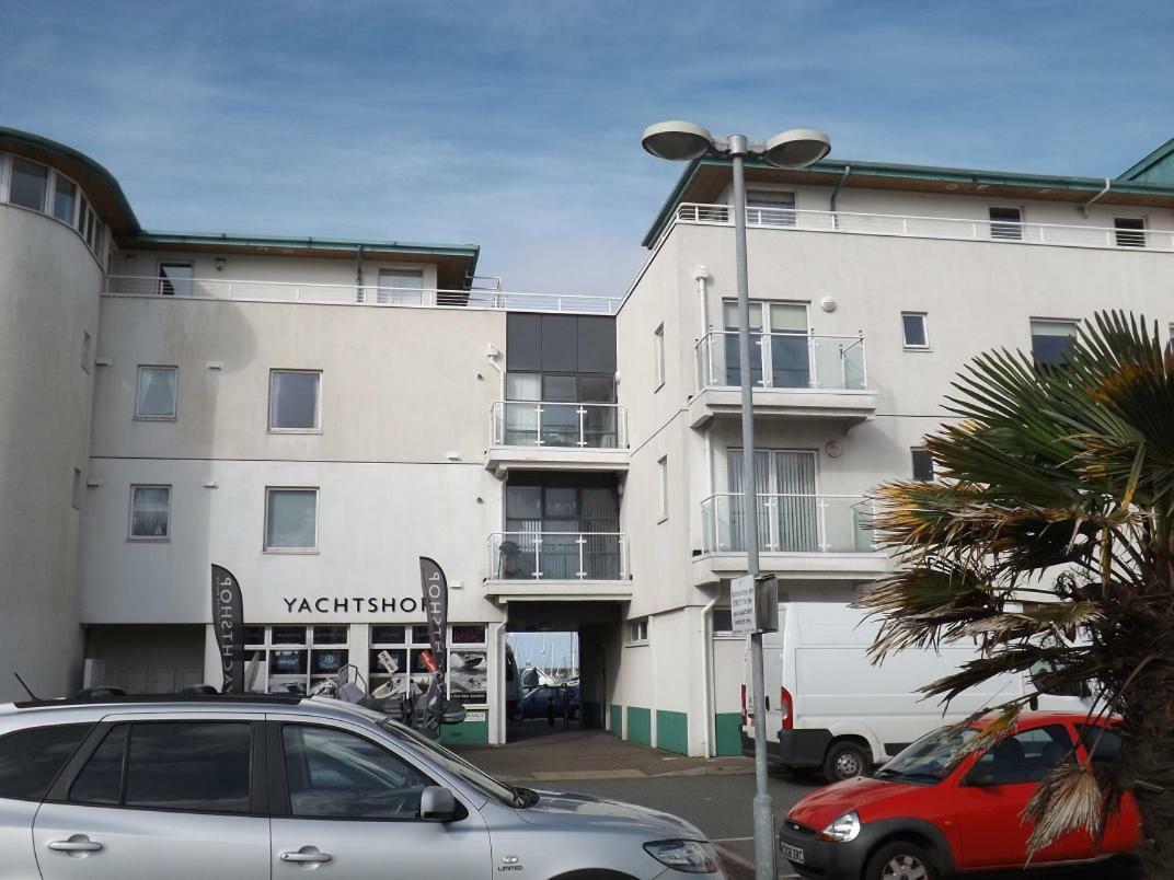 Ynys Lawd, Holyhead Marina Apartment Luaran gambar